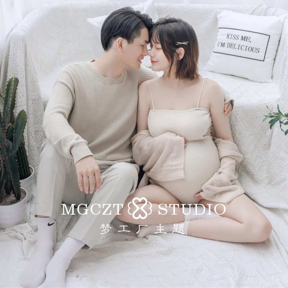 Pregnant couples photograph camera photograph photography of home couples photography theme dress for men and women