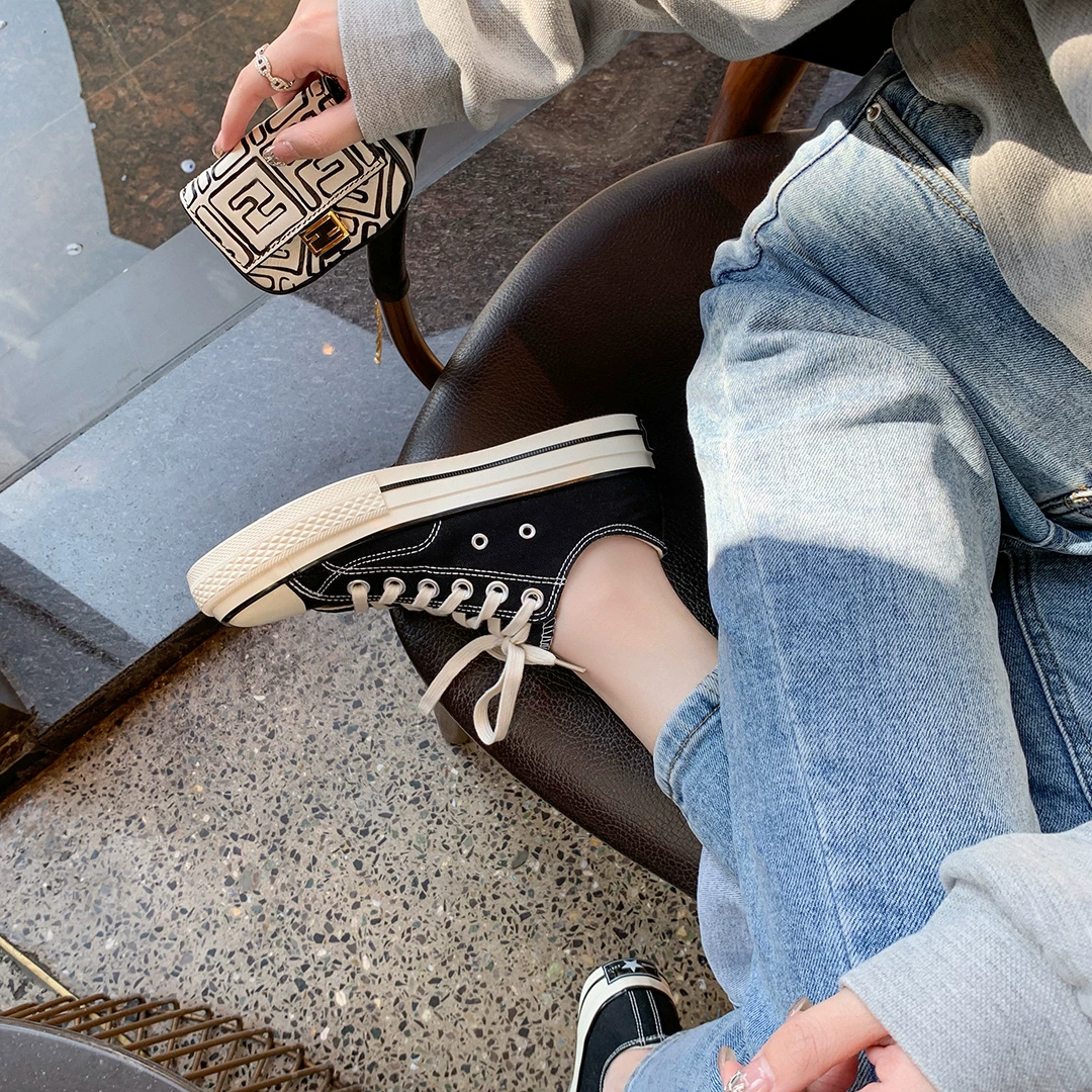 [Sheii Su Yinyin] Welfare Classic ~ 1970s Blacks thick -bottomed leisure low -top canvas shoes women's shoes spring