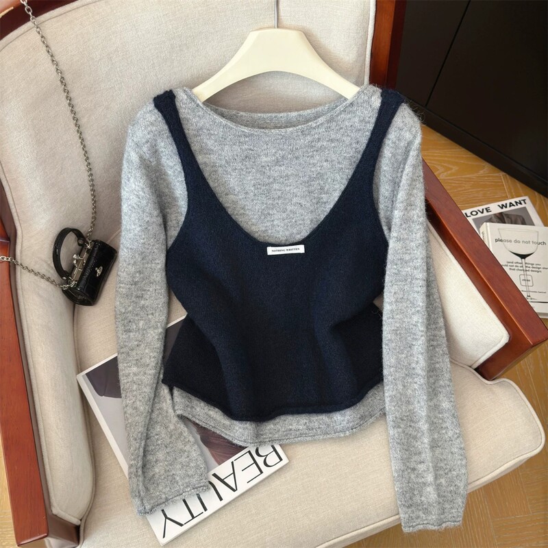 Spring and Autumn Korean Style Elegant and Lazy Pullover Knitted Sweater for Women Layered with a Contrasting Color Camisole Two-Piece Set Top Spring and Autumn Korean Style Elegant and Lazy Pullover Knitted Sweater for Women Layered with a Contrasting Color Camisole Two-Piece Set Top