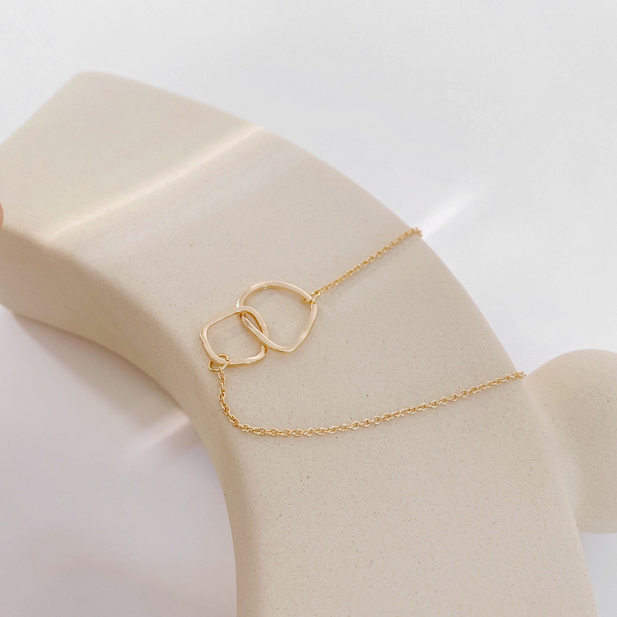 Taobao Jewelry Jewelry Ring Necklace Watch Hair Accessories High-end Jewelry Products Still Life Master Picture Video Photography Service