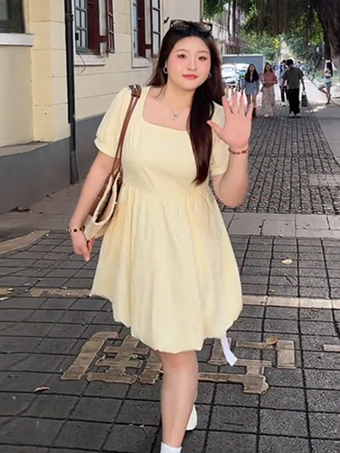 Plus-Size French-Style Gentle Yellow Short-Sleeve Dress for Summer, Slimming Waist, Tummy-Covering, Floral Puff Skirt