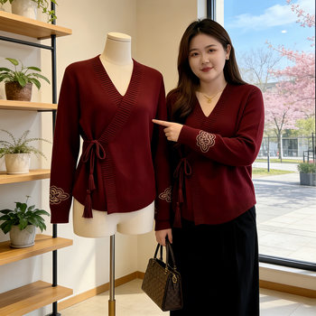 Plus-Size Lazy Loose Fit Top That Greatly Hides Body Shape, Red Color, Suitable for Slightly Chubby Women, New Chinese Style Retro V-Neck Knitwear