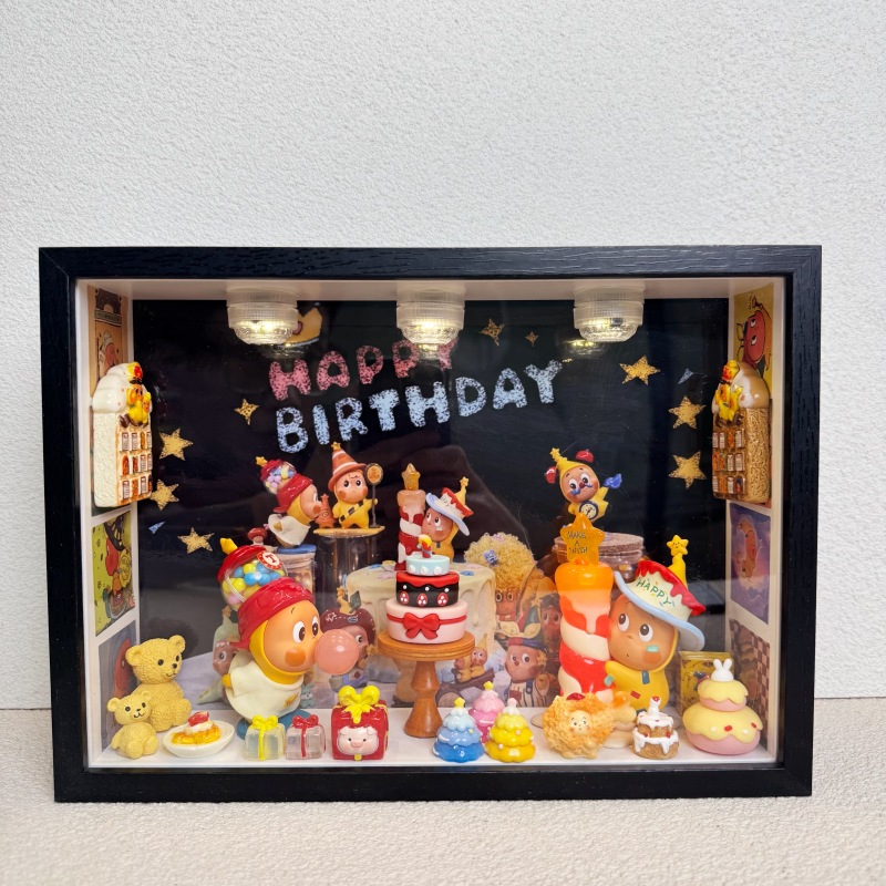 From the Star People Series, Blind Box Figurines, Photo Frames, and 3D Photo Frames for Creating Scenes, Perfect as Birthday Gifts for Friends, Engagement, or Wedding