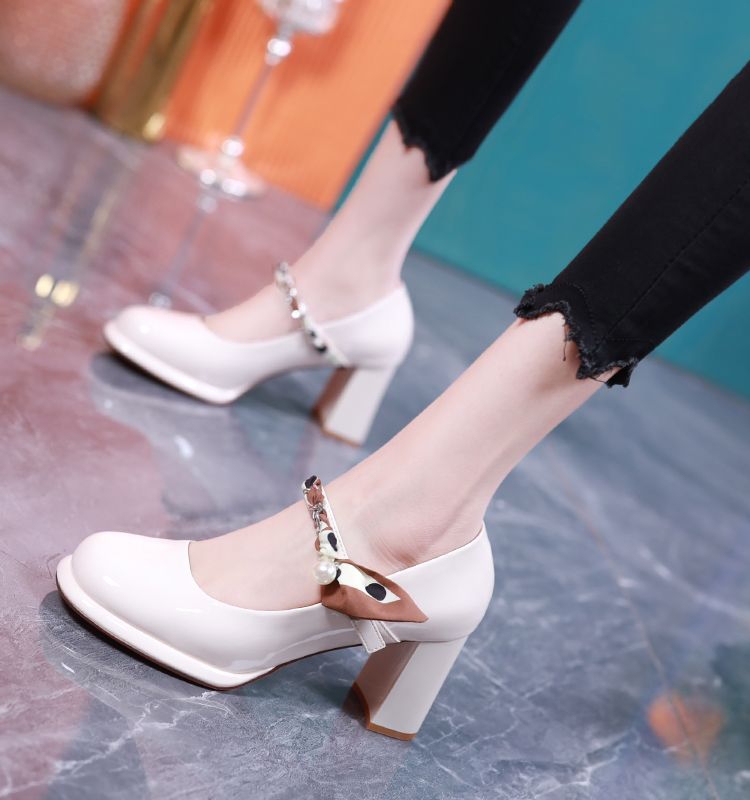 Gentle Style Patent Leather Chunky Heel High Heels for Women 2026 New Model Single Strap Thick-Soled Fairy Barbie Lolita Shoes