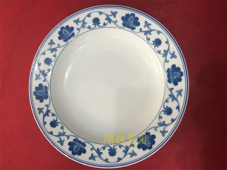 中国，70年代，醴陵群力，景德鎮、ドラゴン装飾皿 約25cm 陶器製 中国，70年代，醴陵群力，景德鎮、ドラゴン装飾皿 約25cm 陶器製