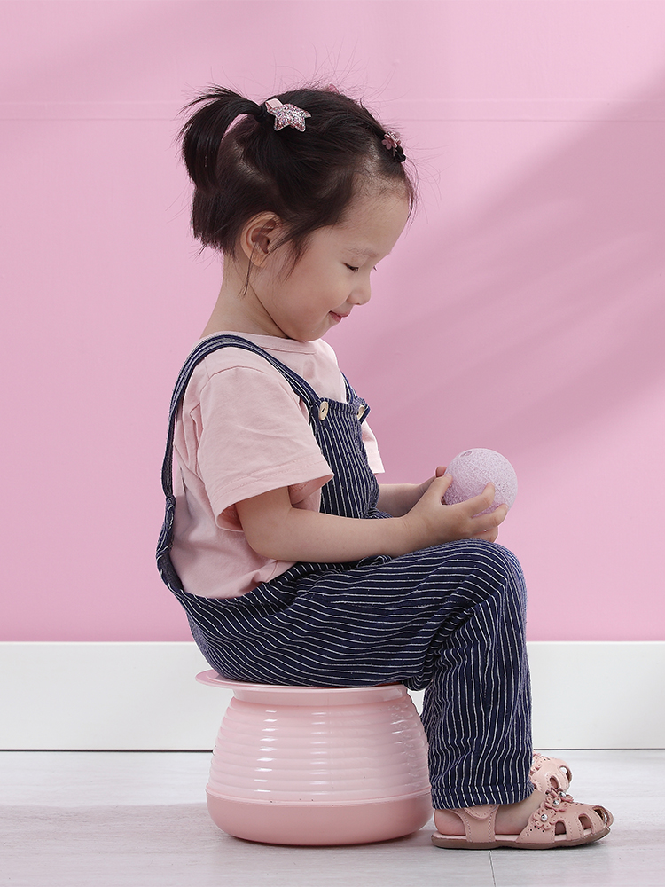 Baby baby children's toilet Small toilet Male and female children's urine pot Portable urinal Children's stool Phlegm Meng bucket