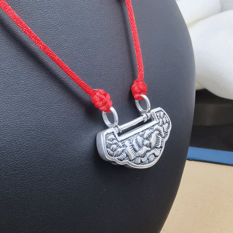 Long Life Lock Pure Silver Baby Safe Lock Kid Full Moon Silver Decorated Children Silver Lock Single Pendant Woman 100 Lives Lock