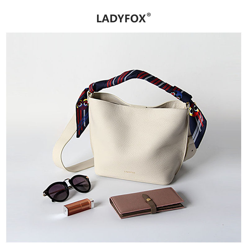 Genuine leather bucket bag women's messenger bag soft leather simple atmosphere handbag temperament shoulder bag ladies small bag mother bag