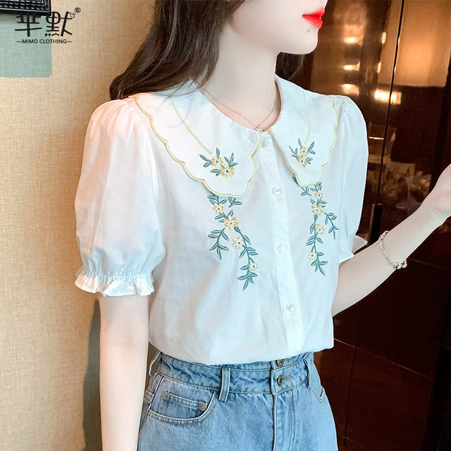 Green short-sleeved shirt women's 2023 new summer loose design sense niche retro embroidered doll collar shirt