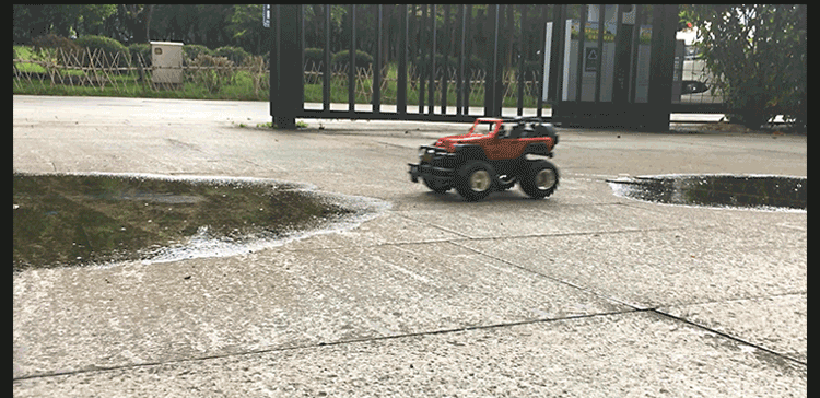 Điều khiển từ xa quá khổ xe off-road xe 4 sạc xe đua cảnh sát 5 trẻ em đồ chơi xe bé trai 6-8 tuổi ô tô đồ chơi