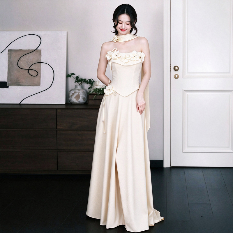 Champagne-Colored New Chinese-Style Toast Dress for the Bride, High-End Light Luxury Strapless Engagement Dress, Wedding Morning Gown, Women's Homecoming Dress