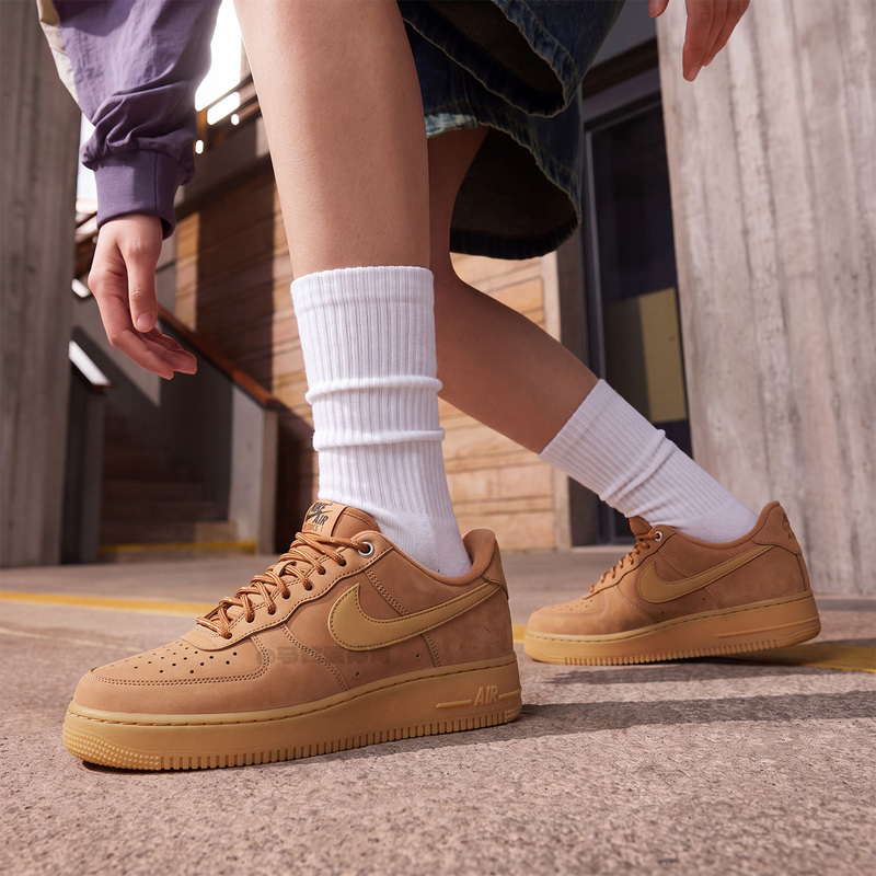 Nike Air Force1 Af1 Nike Wheat-Colored Classic Air Force One Low-Top Sneakers Cj9179-200