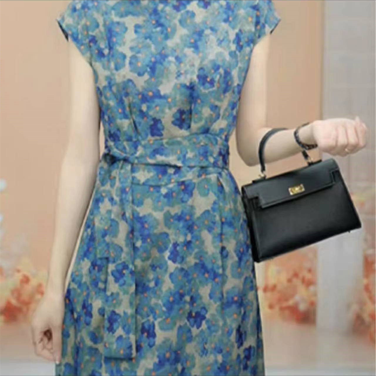 春蚕服装工厂