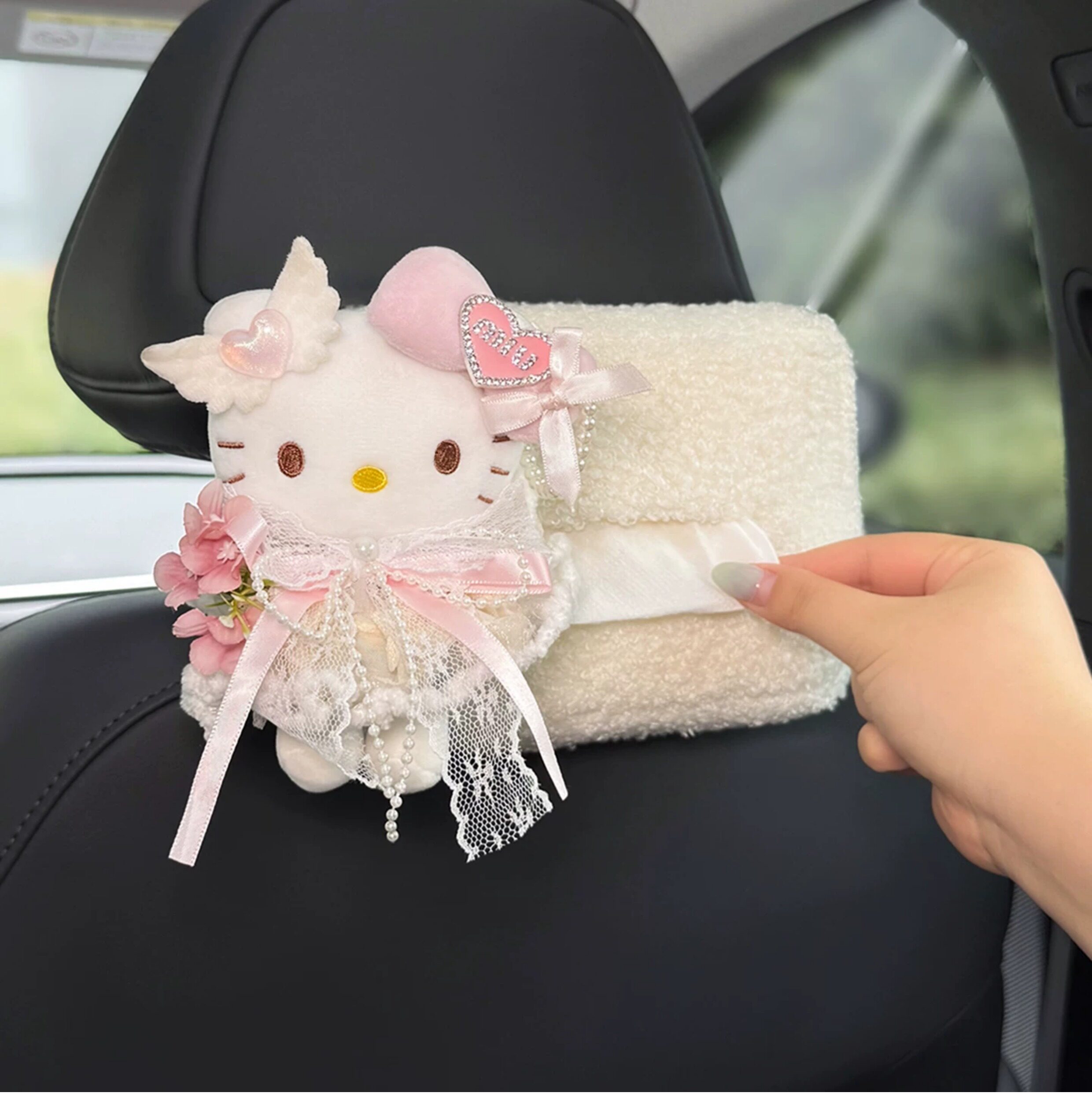 Cute Kitty Car Tissue Box 2026 New Model, Hanging on the Rear Headrest, High-end Style for Women
