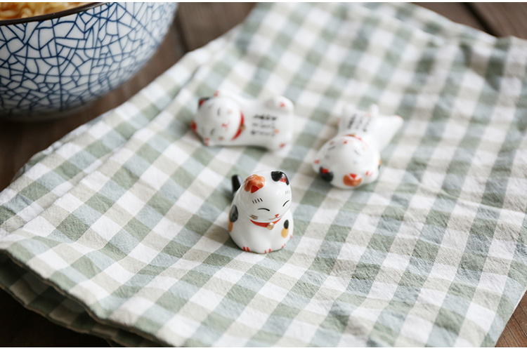 Bộ đồ ăn nhà bếp theo phong cách Nhật Bản Suri đũa gốm giữ đũa Sáng tạo Wufu mèo đũa đũa đũa đũa dĩa inox