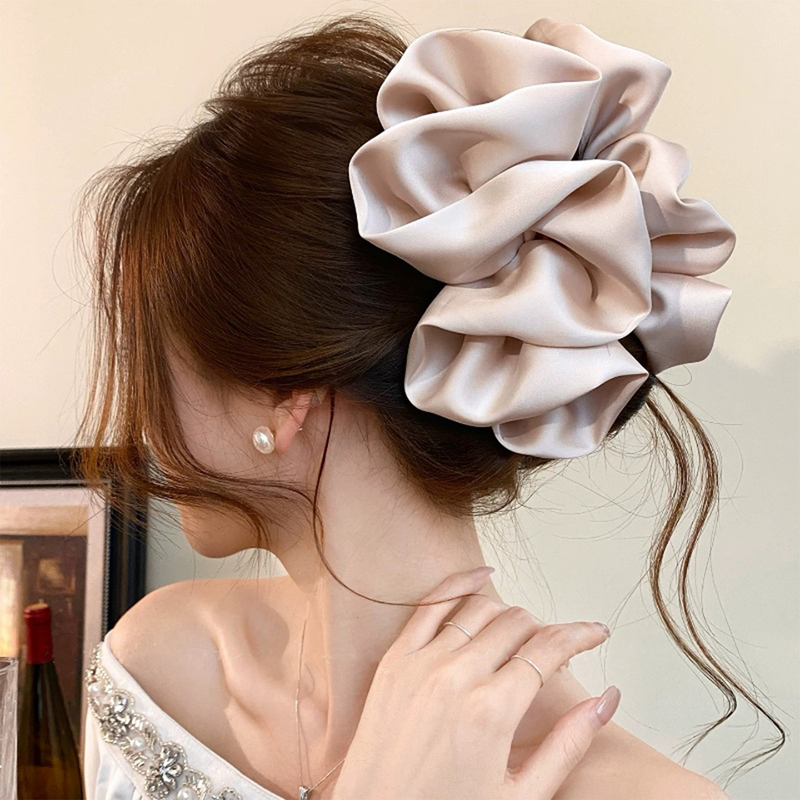Satin Bubble Large Hair Clip for Women 2026 New Style High-End Elegant Full and Fluffy Hair Clip Shark Clip Hair Accessory Satin Bubble Large Hair Clip for Women 2026 New Style High-End Elegant Full and Fluffy Hair Clip Shark Clip Hair Accessory