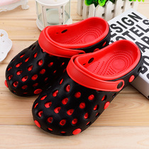 Beach hole shoes mens 2021 new summer hollow outer wear flat bottom non-slip lightweight baotou sandals male students