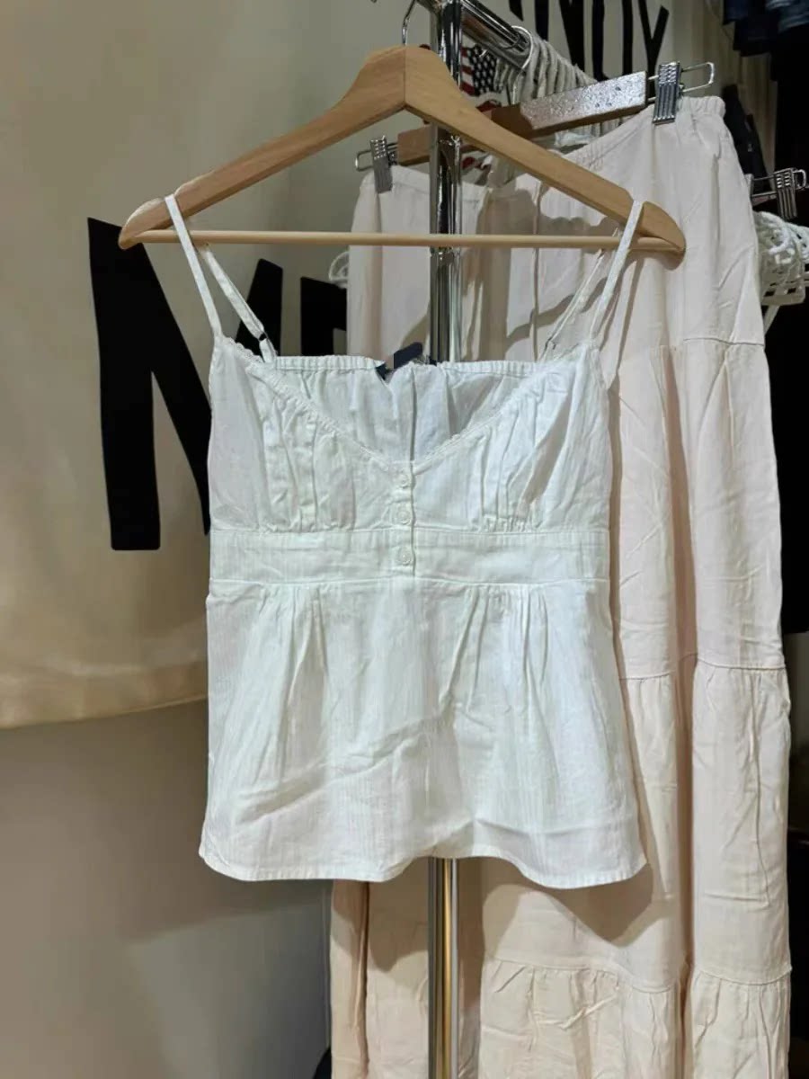 Obsessed! Retro BM V-Neck Camisole with Ruffles - Your New Favorite Top - Detail image 3