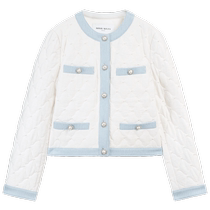 La veste matelassée en coton pour femme Miss Sixty avec col rond perlé en forme de losange et petite veste de style parfumé est à la mode et polyvalente