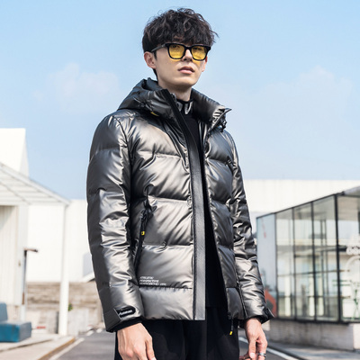 90%白鸭绒亮面连帽加厚羽绒服