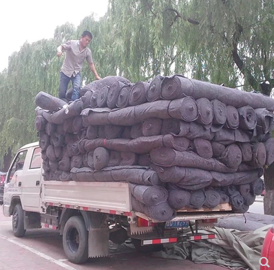 Earth Work Cloth Felt Highway Conserve Moisturizing Black Hearts Waterproof Grass Cold Insulation Cotton Quilted by furniture Canopy Insulation Blanket