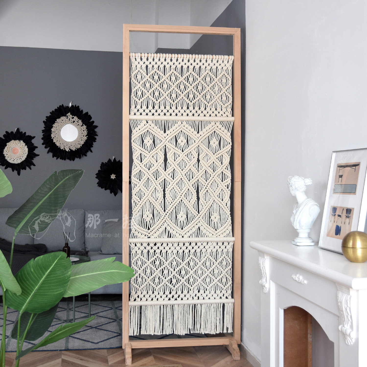 Bohemian hand-woven solid wood screen partition entrance living room block household decoration hollow semi-transparent seat screen