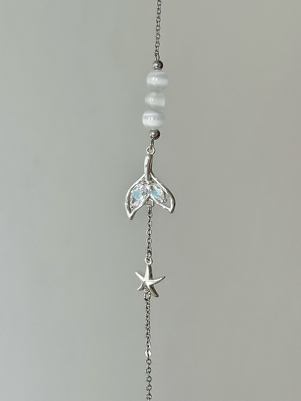 Lolawhite'Eyes of the Ocean' Mermaid Starfish Bracelet, Versatile and Dynamic for Summer, Perfect Gift for Best Friend, Unique Design