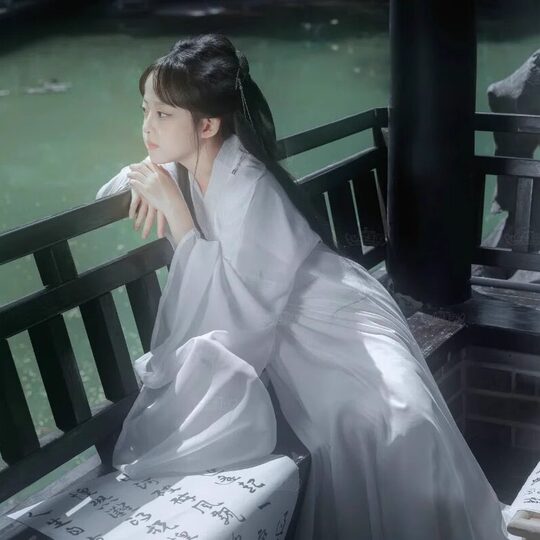 Hanfu blanco para niña, disfraz de súper hada, collar de mano, elegante disfraz de actuación de guzheng para niños, falda de súper hada para niña de estilo chino