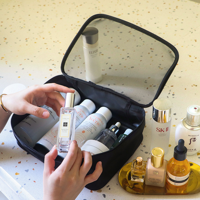 A minimal 2023 new in advanced wash bag portable makeup bag with large capacity cute super fire