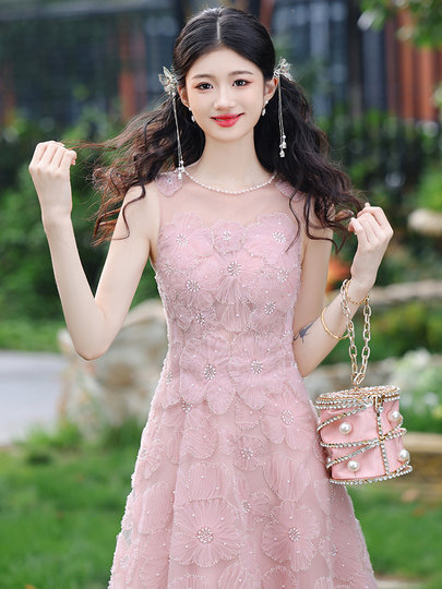 成人礼晚礼服女2025新款轻奢小众高端粉色订婚连衣裙网纱法式毕业