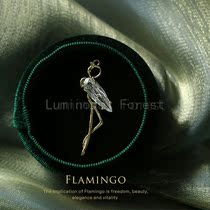 Mini Flamingo pin free personality court retro fashion prick female anti-light brooch graduation gift