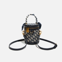 Темно-синий (шарф в комплекте)