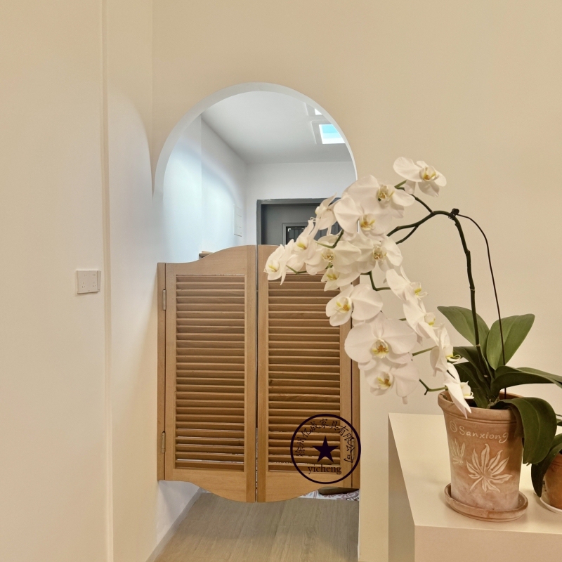 Walnut Half-Height Door, Double-Door Half-Height Partition Door, Half-Length Corridor Door, Bar Counter, Bar Louvered Door, Solid Wood Small Door