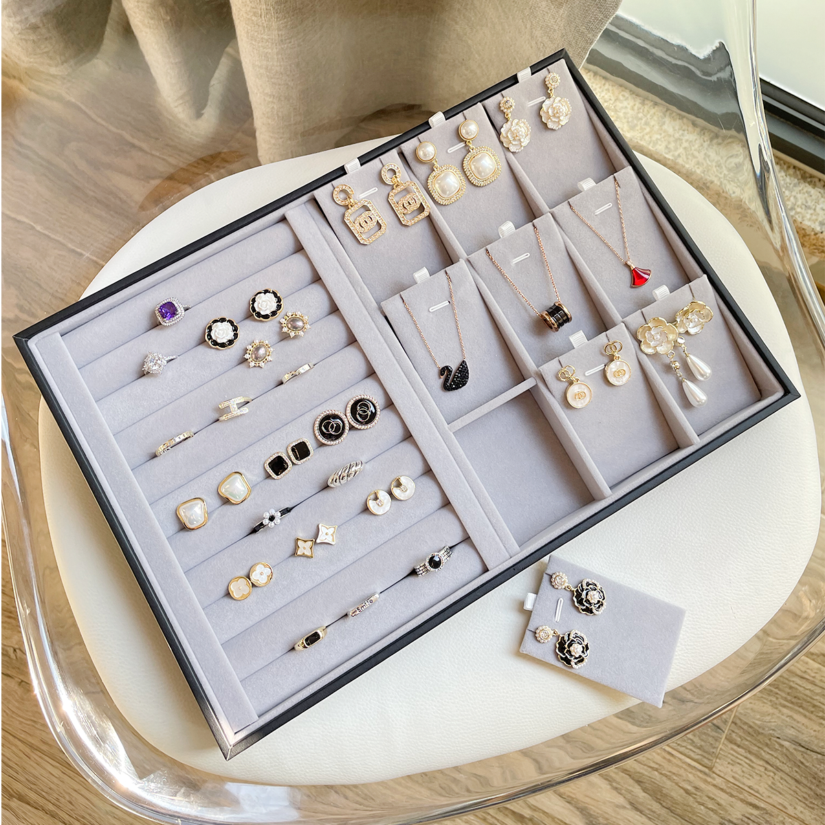 High quality ins jewelry grater plate flocking cloth ring earring necklace jewelry display compartment tidying storage props