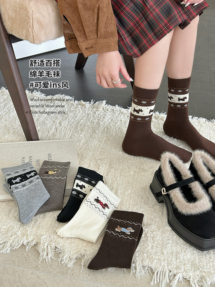 Six-Fingered Mouse Warm Socks for Girls, High Tube Wool Socks for Older Children, Mid-Length Autumn and Winter Cotton Socks, Adult Women's Socks