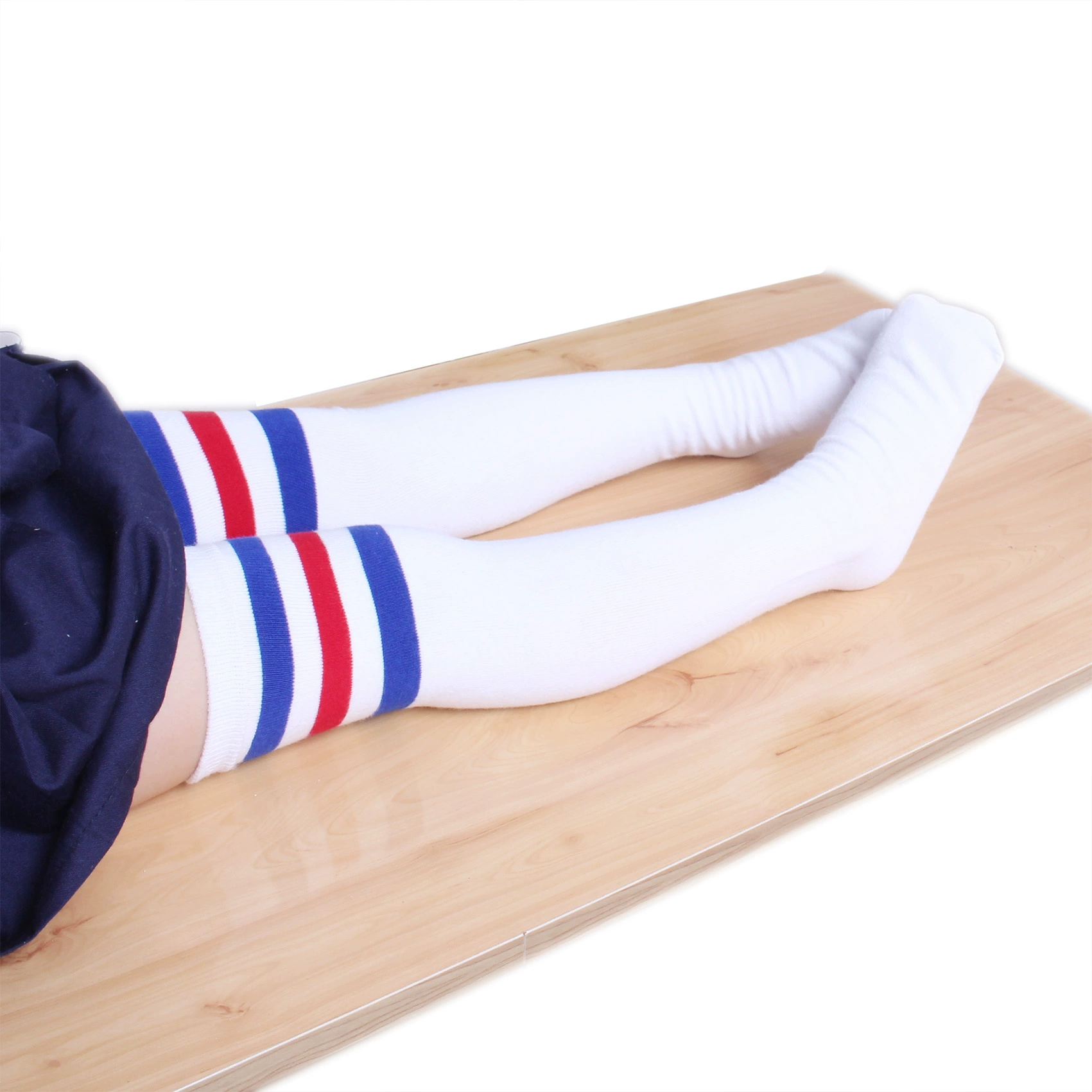 Cô gái chuột sáu ngón trong vớ ống sọc đầu gối học sinh cotton cao vớ mùa xuân và mùa thu mùa đông dày vớ trẻ em