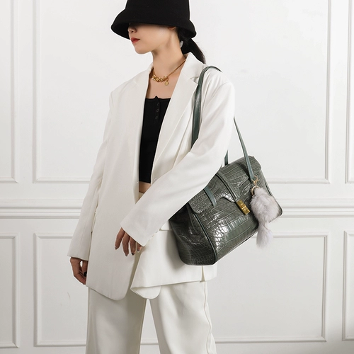 Очень большая вместительная и большая кожаная сумка на одно плечо, 2020, яркий броский стиль