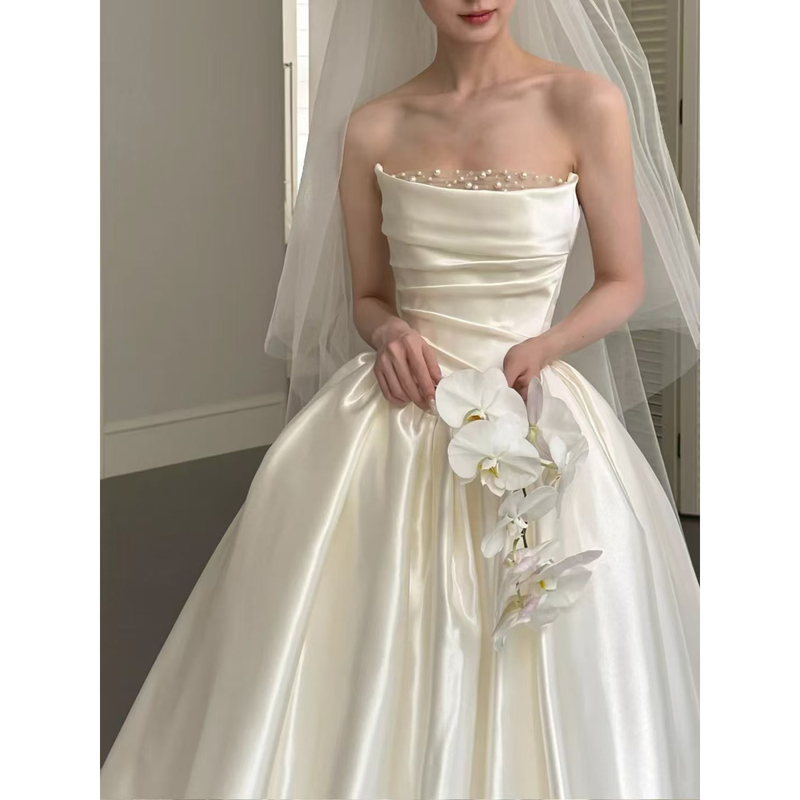 French-Style Strapless Light Wedding Dress with a High-End Feel, Perfect for Welcoming Guests at the Engagement Party, Stunning Satin Main Wedding Dress for Petite Brides French-Style Strapless Light Wedding Dress with a High-End Feel, Perfect for Welcoming Guests at the Engagement Party, Stunning Satin Main Wedding Dress for Petite Brides