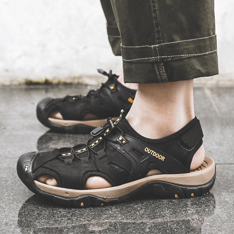 Sandshoes Men's Summer Cave Shoes Large Sizes Outdoor Sports Beach Shoes Genuine Leather Baotou Romana Sandals Men's Water Traceability Shoes