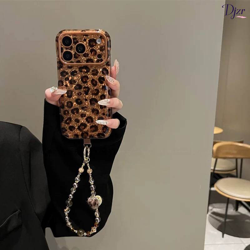 Suitable for Apple iPhone 18 Pro Max Phone Case 2026 New Model 17 Pro Max Large Window Brown Diamond Pattern Leopard Print 16 Pro Autumn and Winter Full Coverage 15 Anti-Drop High-End Retro Women's Protective Case Suitable for Apple iPhone 18 Pro Max Phone Case 2026 New Model 17 Pro Max Large Window Brown Diamond Pattern Leopard Print 16 Pro Autumn and Winter Full Coverage 15 Anti-Drop High-End Retro Women's Protective Case