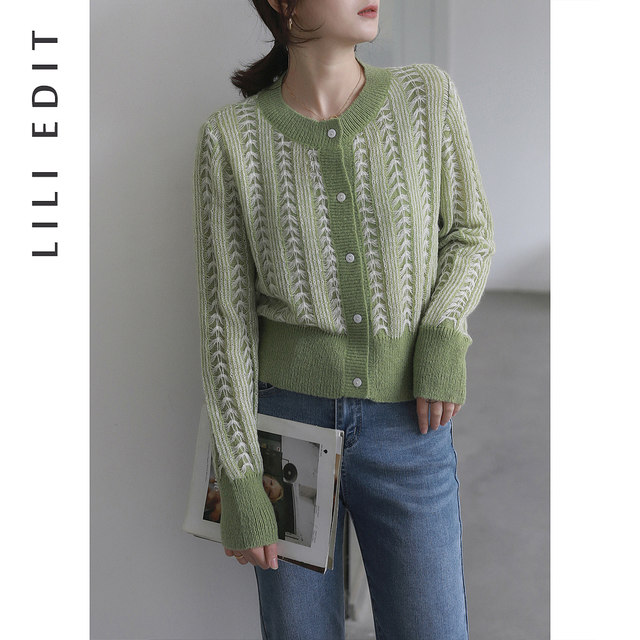 LILI EDIT/2021 early autumn new style French retro round neck buttoned sweater knitted cardigan jacket women's clothing