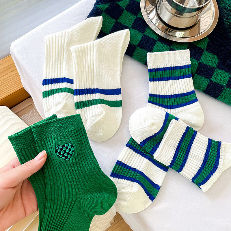 (2-3 Double Loaded) Sports Little Fresher College Green Color Tie Bar Love