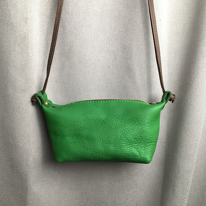 Clearance Sale at a Loss for Foreign Trade: Special Deal on Women's Bags, Handbags, Shoulder Bags, Crossbody Bags, First-Layer Cowhide, Versatile Genuine Leather