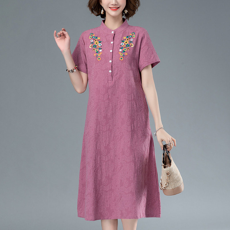 2021 Summer New Temperament Foreign Dress Woman Short Sleeve Moms Dress Embroidered With Knee-length Dress Design Sensation Little Dresses