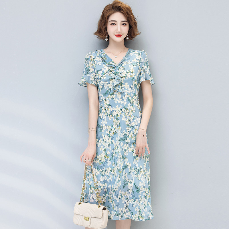 Chispwear age-reduced dress female summer Han edition relaxed retro design feeling small mom thin leisure long dress