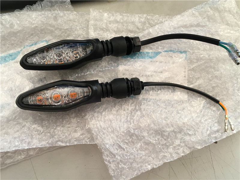 Applicable CF spring wind CF400-5 original plant locomotive accessories 400GT left and right direction light turning direction light