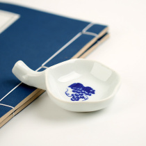 Goode pen brush water dish ink plate ceramic multi-function plum blossom blue and white porcelain ceramic ink cartridge ink plate ink plate