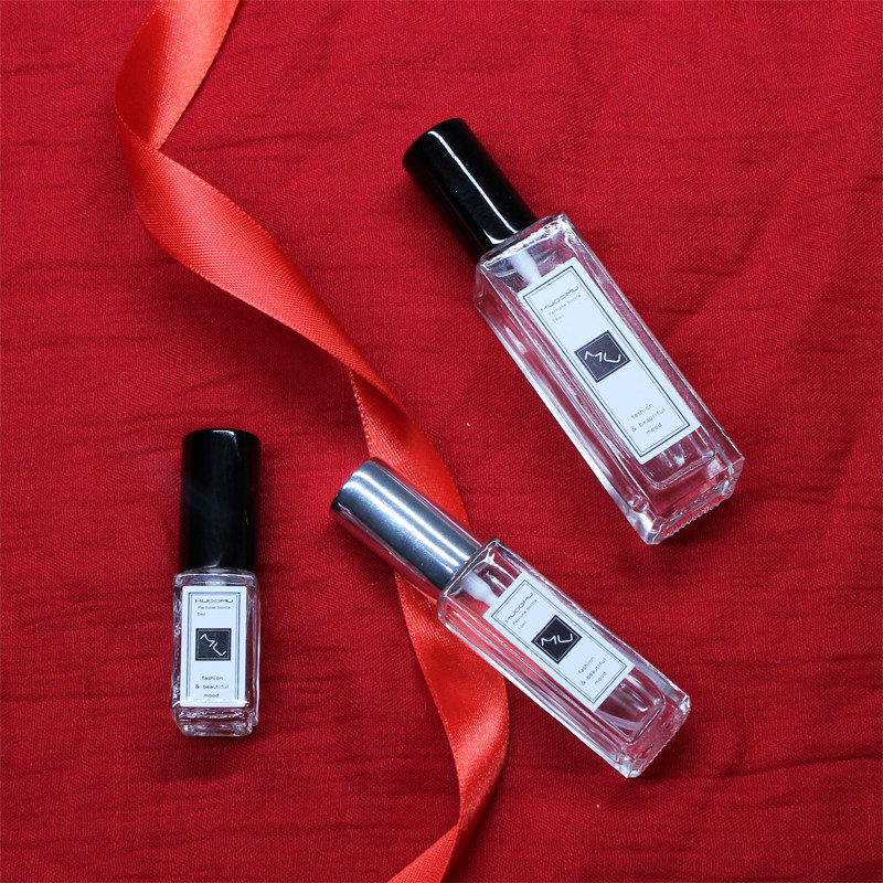 Transparent glass perfume bottle spray bottle trial bag empty bottle watering can press fine mist moisturizing portable dispenser