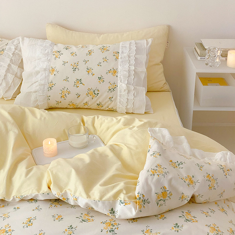 Temperature cream small piece cotton four piece princess wind 1 5m1 8 beds single Korean girl heart beds