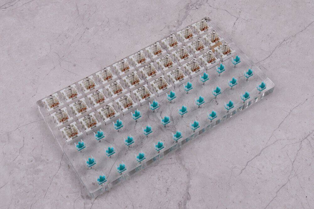 Mechanical keyboard run shaft plate 30 hole run shaft plate acrylic